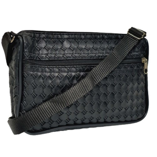 Dámská crossbody kabelka s propleteným vzorem - černá